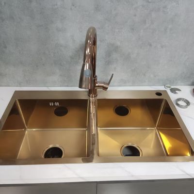 품질  Handmade Stainless Steel Kitchen Sink with Food Grade 304/316 Stainless Steel 250-300mm Bowl Depth and 1.2-2.0mm Panel Thickness 공장