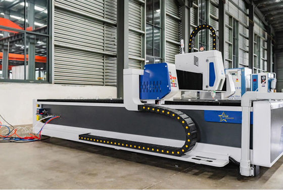 전문적인 성능을 고 3000w CNC 금속 레이저 절단 기계를 사용자 정의 할 수 있습니다