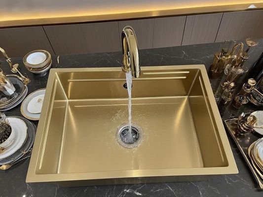 좋은 가격 고급 금색 SUS304 스테인리스 스틸 스퀘어 부엌 싱크대 효율적인 배수 설계 온라인으로