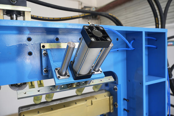 2.3KW 30MPa 0.5-1.0MPa PLC 제어 된 부엌 싱크 머신 고 정밀 관절 및 각 압축