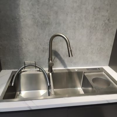Handmade Stainless Steel Kitchen Sink with Food Grade 304/316 Single/Double Bowl and Soap Dispenser Hole
